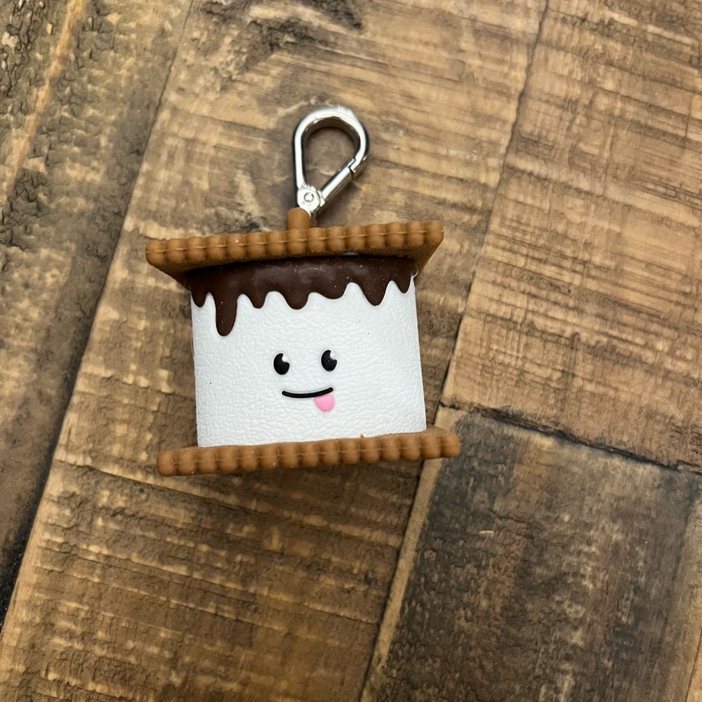 Bath and body works smores sanitizer holder